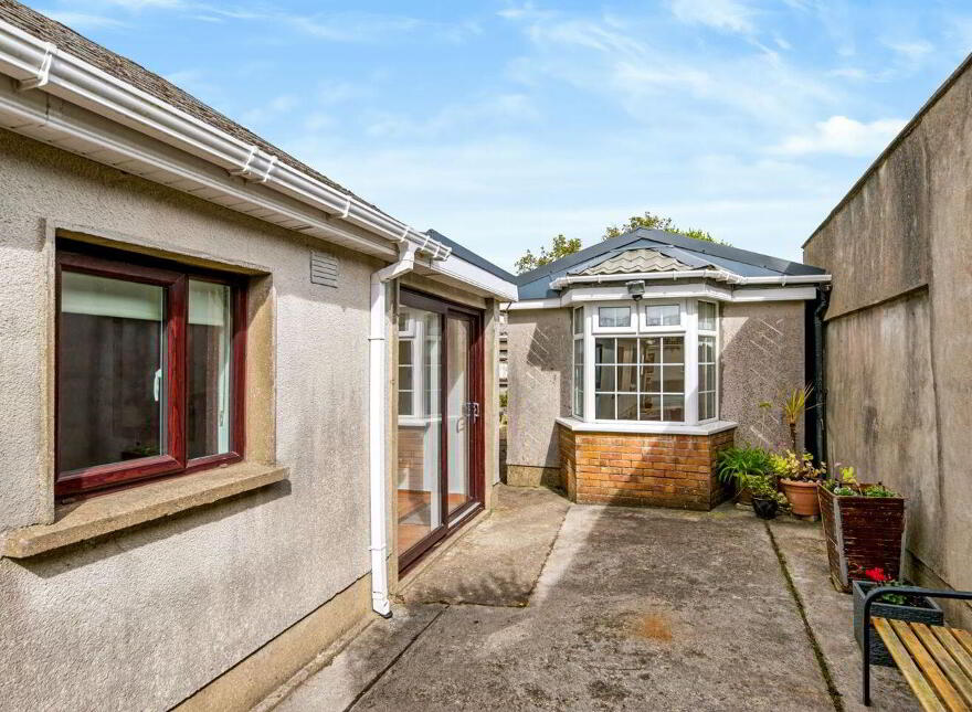 Donmur Lodge, Saint Martin's Road, Rosslare Harbour, Y35T6F3
