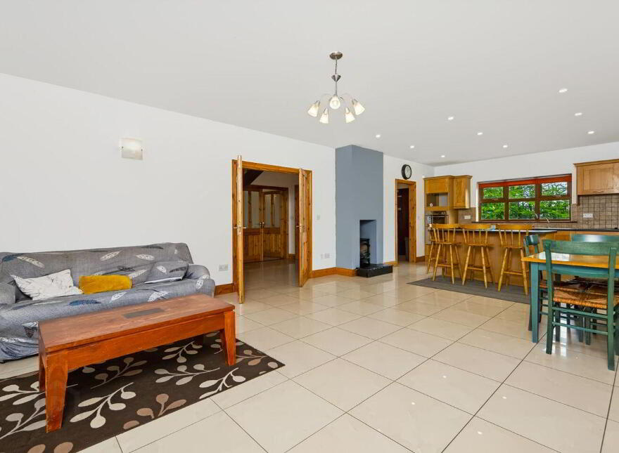 Newcastle, Cleariestown, Y35V218
