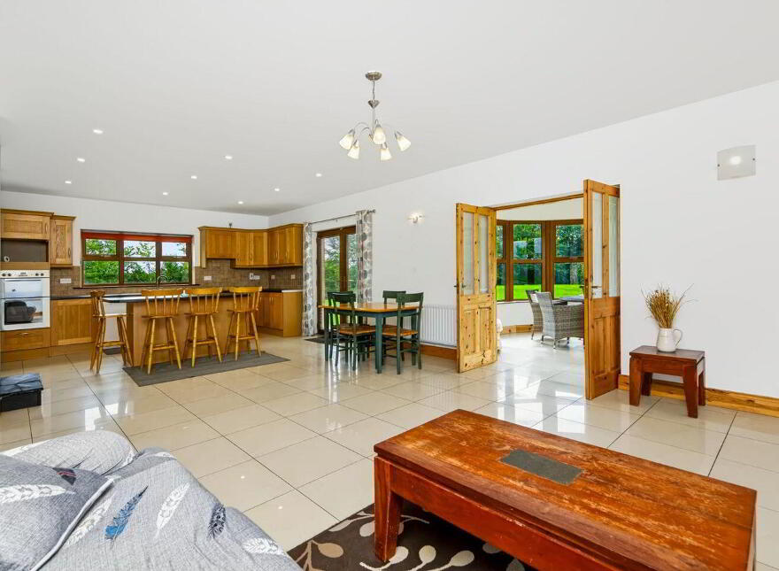 Newcastle, Cleariestown, Y35V218