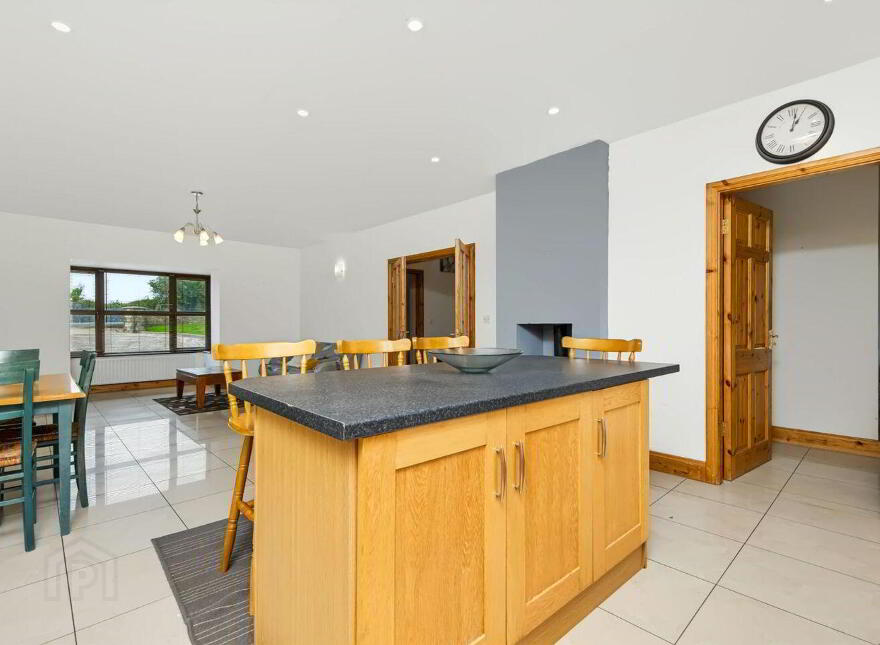 Newcastle, Cleariestown, Y35V218