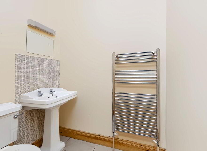 Newcastle, Cleariestown, Y35V218