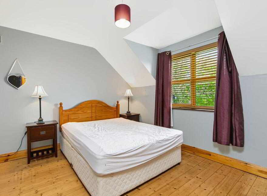 Newcastle, Cleariestown, Y35V218