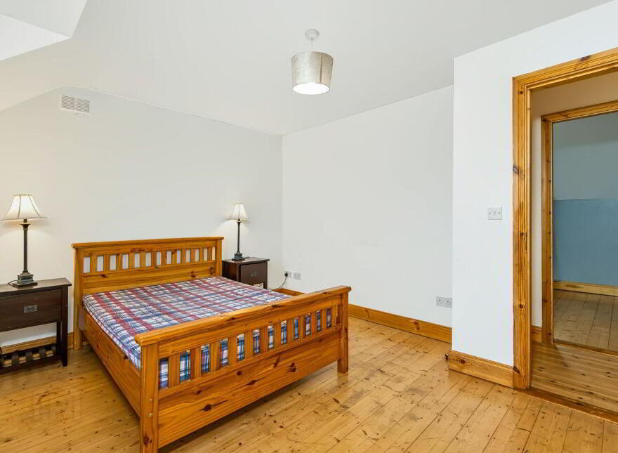 Newcastle, Cleariestown, Y35V218