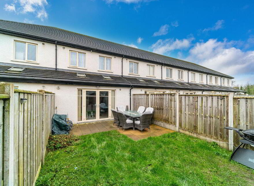 32 Market Square, Newcastle, Newcastle, D22E1R0
