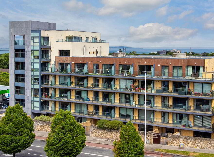Apartment 33 Merrion Hall, Mount Merrion Avenue, Stillorgan, A94DK88 photo
