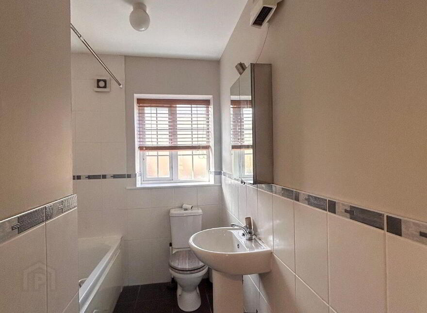 15 Glebe Square, Newcastle, Newcastle, D22X890