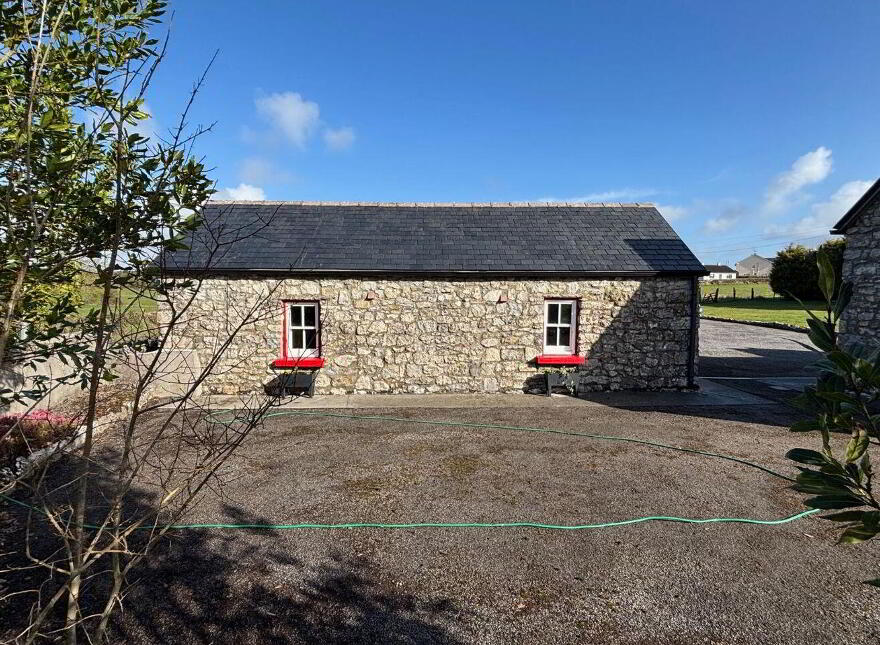 Silke's Cottage, Masonbrook, Loughrea, H62YR89