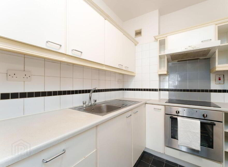 Apartment 11 50-52 Dame Street, Temple Bar, Temple Bar, D02VK59