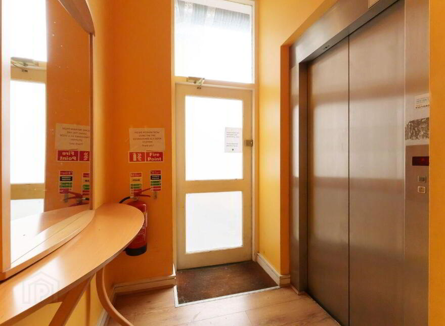 Apartment 11 50-52 Dame Street, Temple Bar, Temple Bar, D02VK59