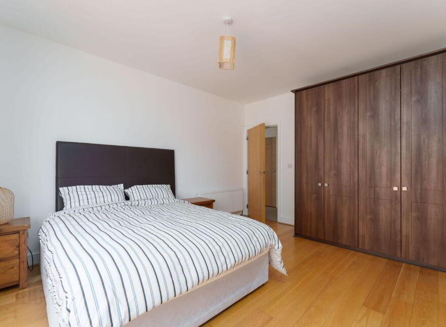 35 Olcovar, Shankill, Shankill, D18W597