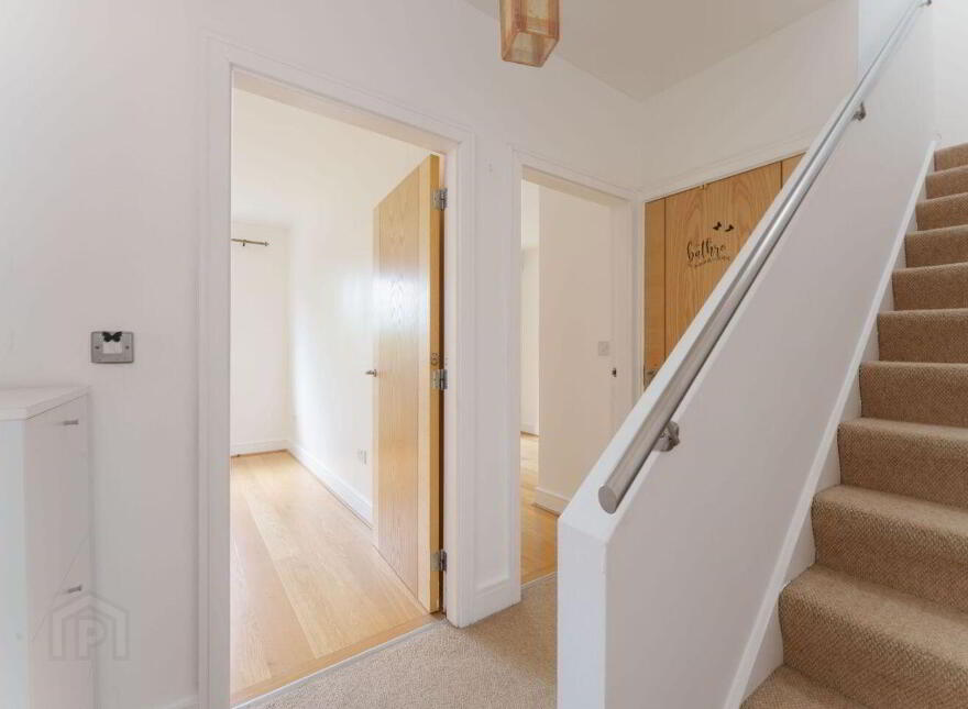 35 Olcovar, Shankill, Shankill, D18W597