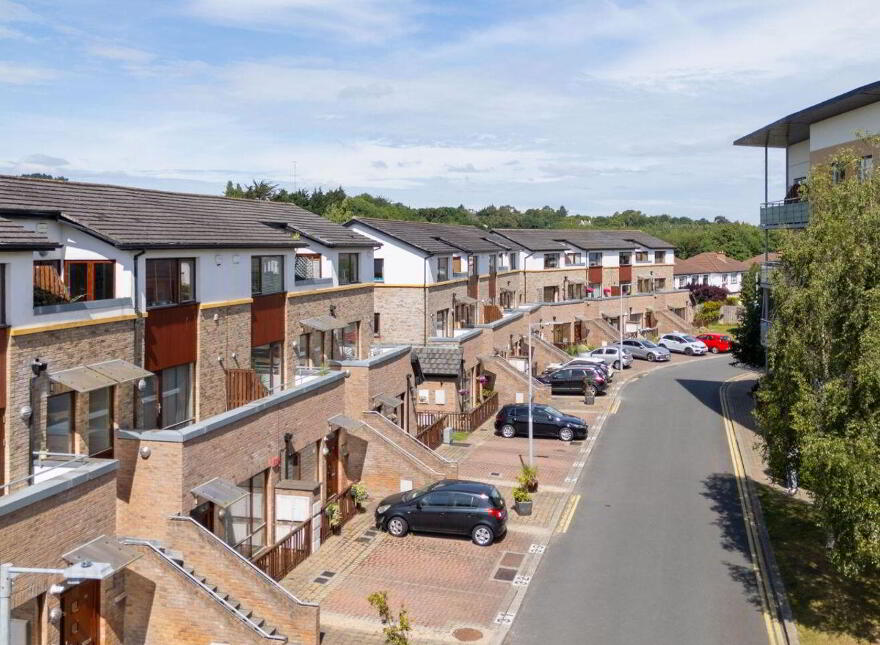 35 Olcovar, Shankill, Shankill, D18W597