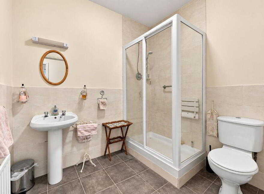 Apartment 5 Castle Oaks, Dublin Road, Malahide, K36PW13
