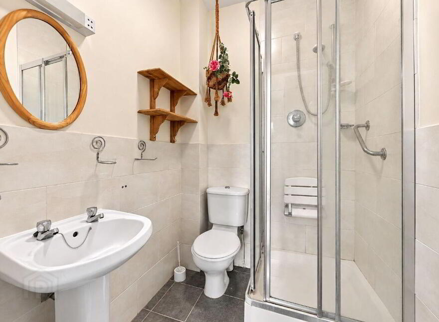 Apartment 5 Castle Oaks, Dublin Road, Malahide, K36PW13