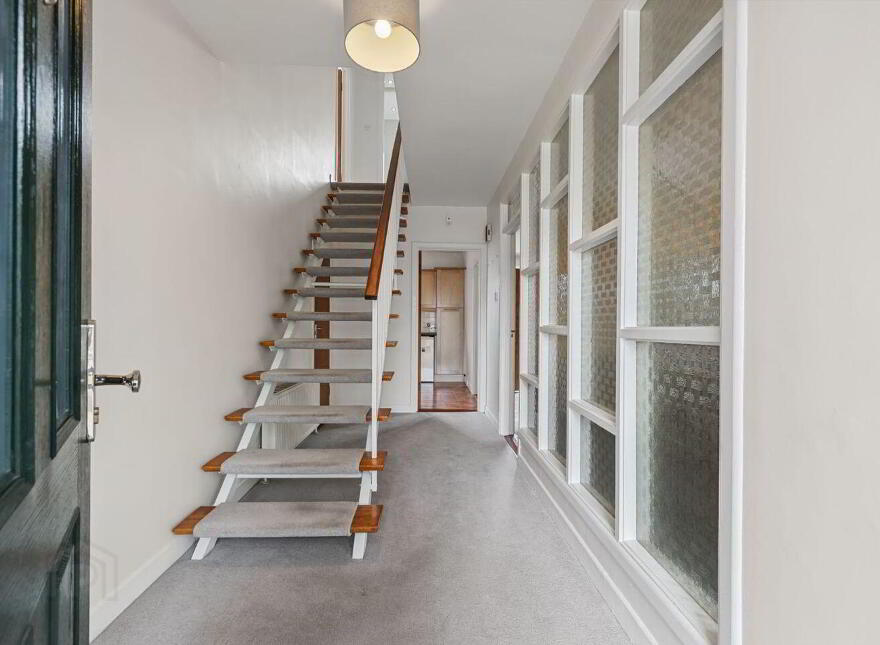 96 Biscayne, Malahide, K36KP98
