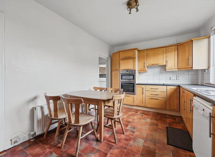 96 Biscayne, Malahide, K36KP98