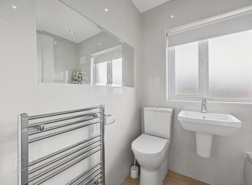 96 Biscayne, Malahide, K36KP98