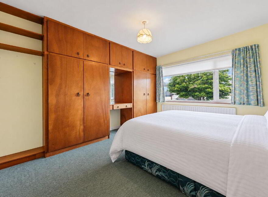 96 Biscayne, Malahide, K36KP98