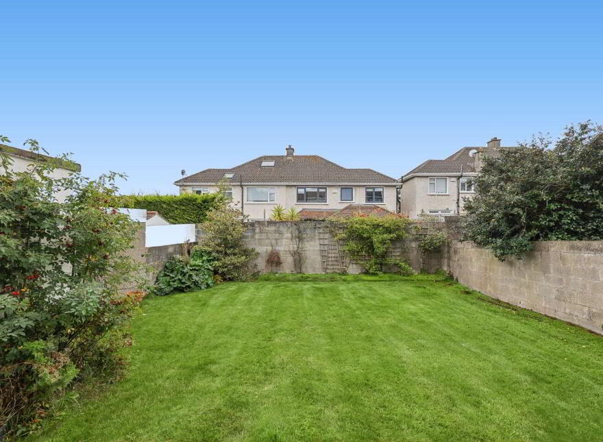 96 Biscayne, Malahide, K36KP98