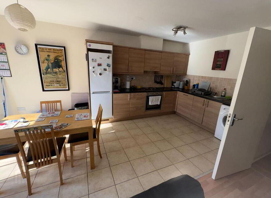 Bru Na Sionna, Shannon Town Centre, Shannon, V14NC83