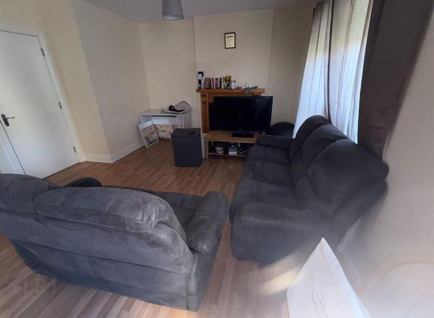 Bru Na Sionna, Shannon Town Centre, Shannon, V14NC83