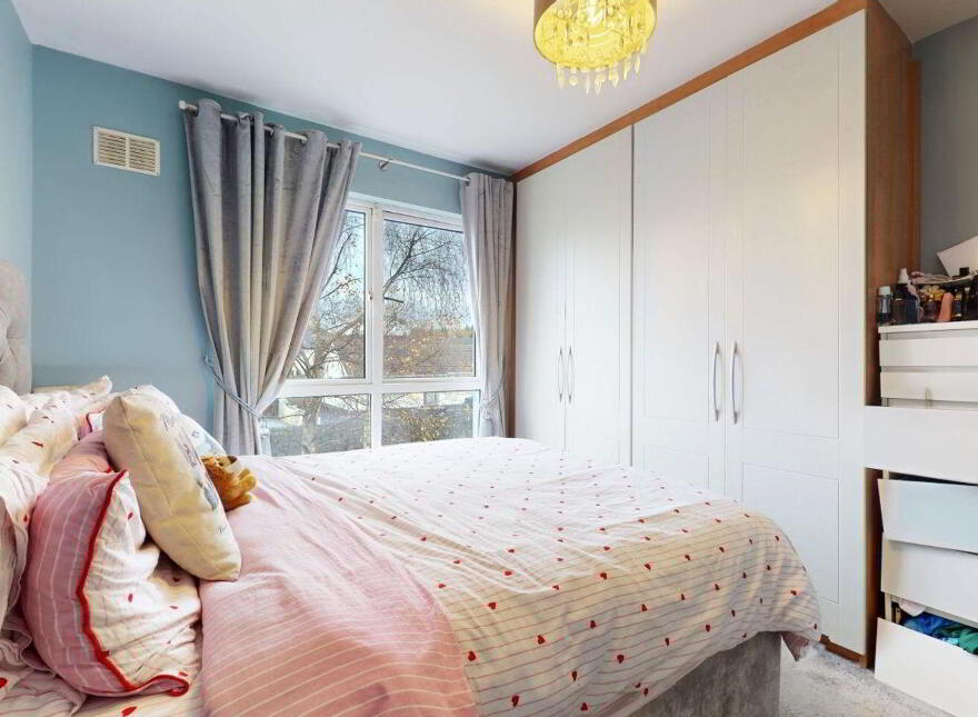 101 The Oaks, Ridgewood, Swords, K67TV08