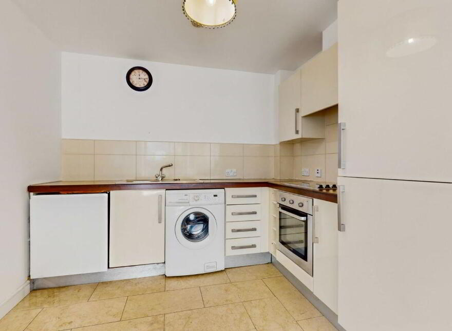 Apartment 5 Block D Mellowes Quay, Christchurch, Christchurch, D08A4W0