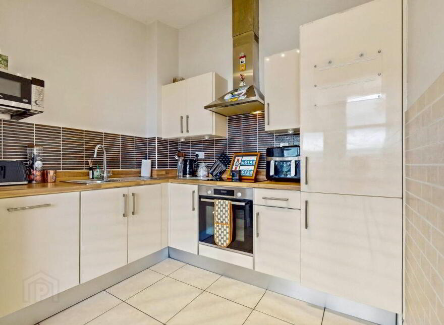 15 Parkview Drive, Finglas, Finglas, D11NF24