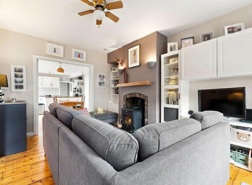 3 Connaught Parade, Phibsborough, Phibsborough, D07E043