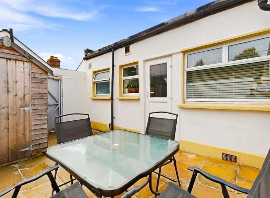3 Connaught Parade, Phibsborough, Phibsborough, D07E043