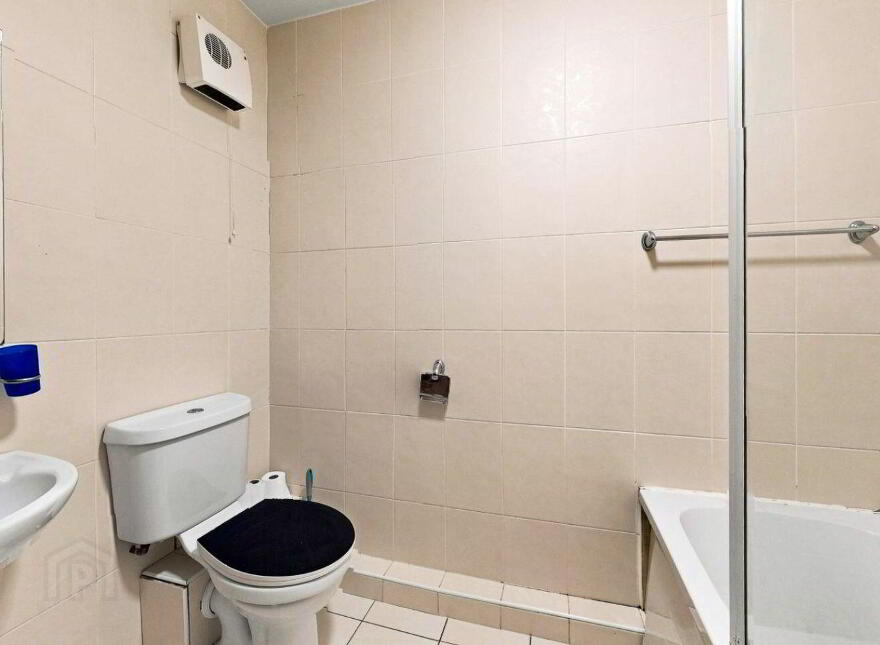Apartment 32 Block A Cameron Court, Dublin 8, D08VW97