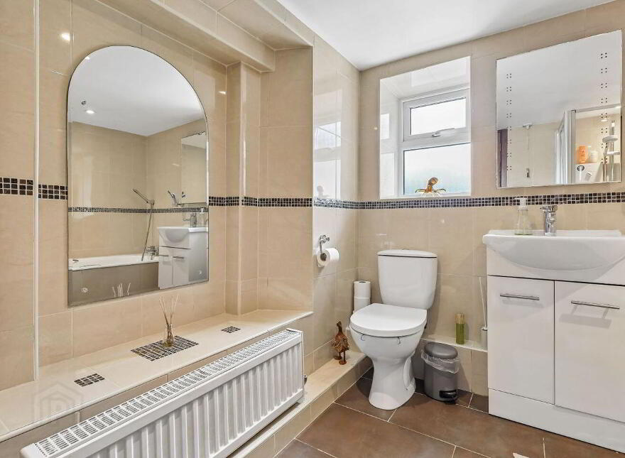 32 Malahide Road, Clontarf, Clontarf, D03HF72