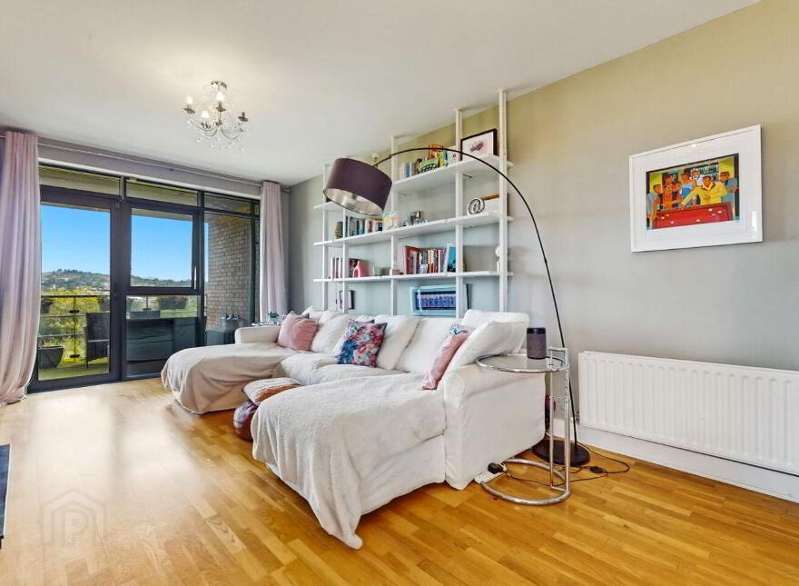 Apartment 121 East Courtyard, Tullyvale, Dublin 18, D18V3V9