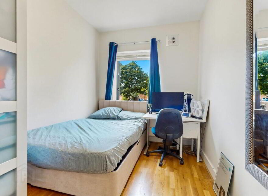 Apartment 121 East Courtyard, Tullyvale, Dublin 18, D18V3V9