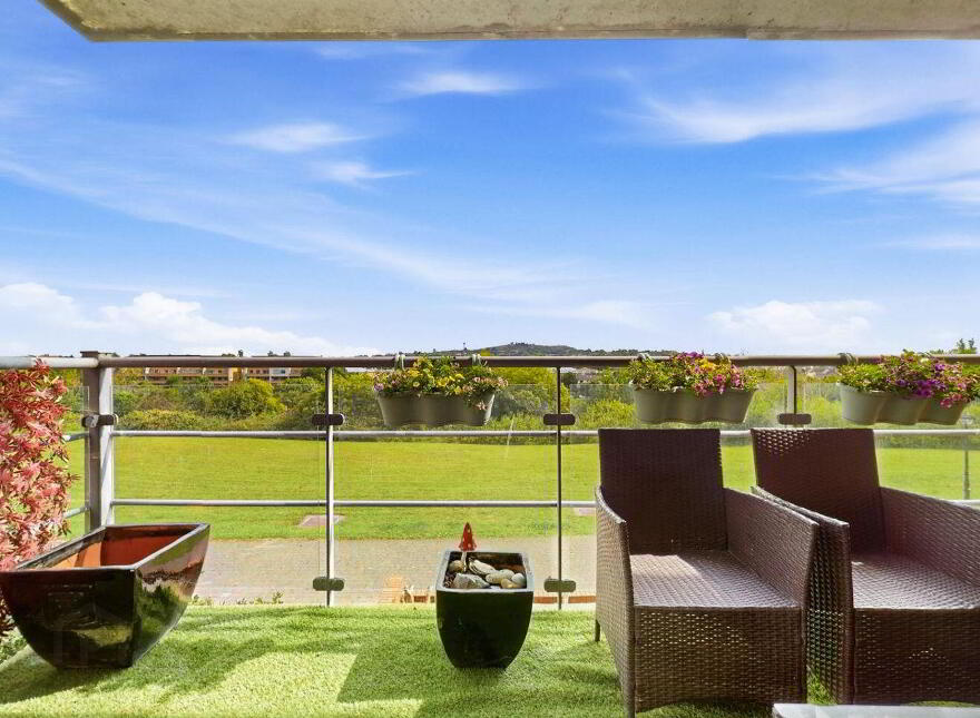 Apartment 121 East Courtyard, Tullyvale, Dublin 18, D18V3V9