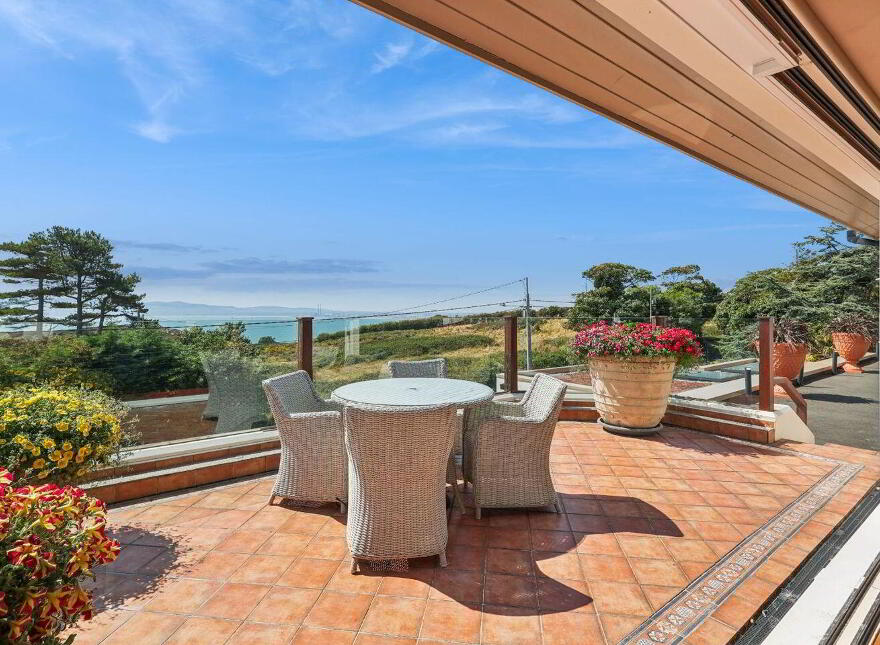 Carrigkeal, Carrickbrack Road, Howth, Howth, D13V295