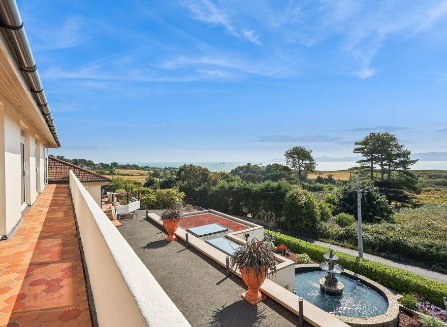 Carrigkeal, Carrickbrack Road, Howth, Howth, D13V295