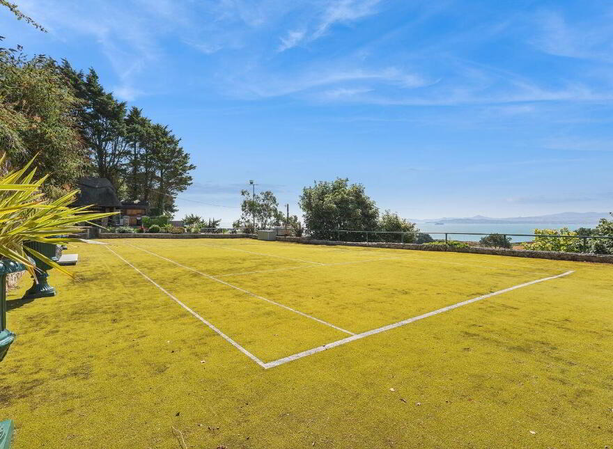 Carrigkeal, Carrickbrack Road, Howth, Howth, D13V295