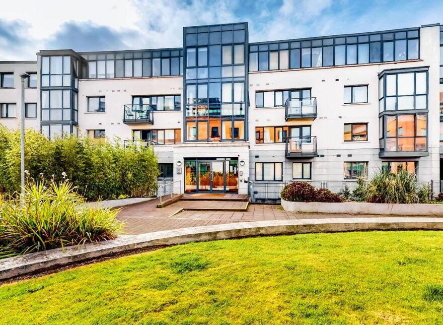 Apartment 126 Block 4 Parkgate Place, Kilmainham, Kilmainham, D08R584 photo