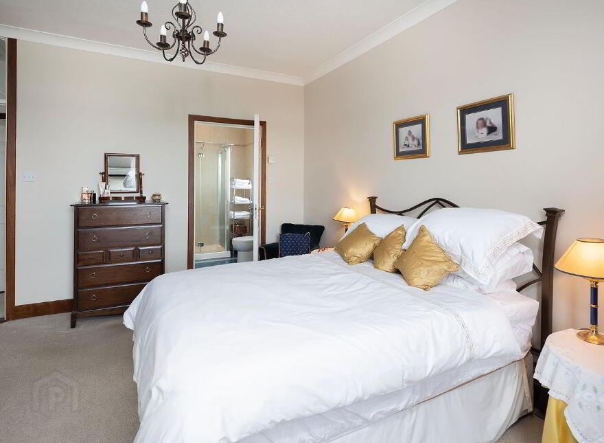 Church Road, Aghada, P25P295