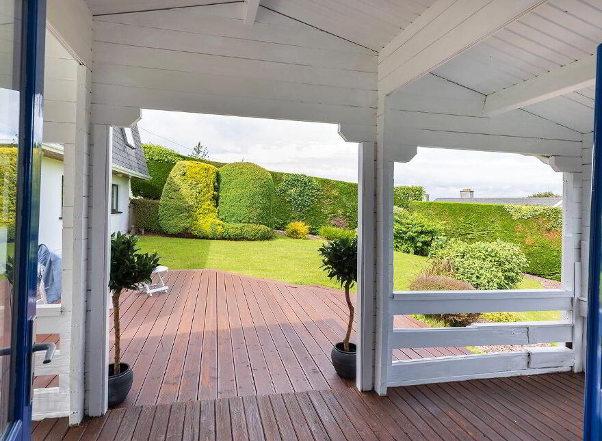 Church Road, Aghada, P25P295