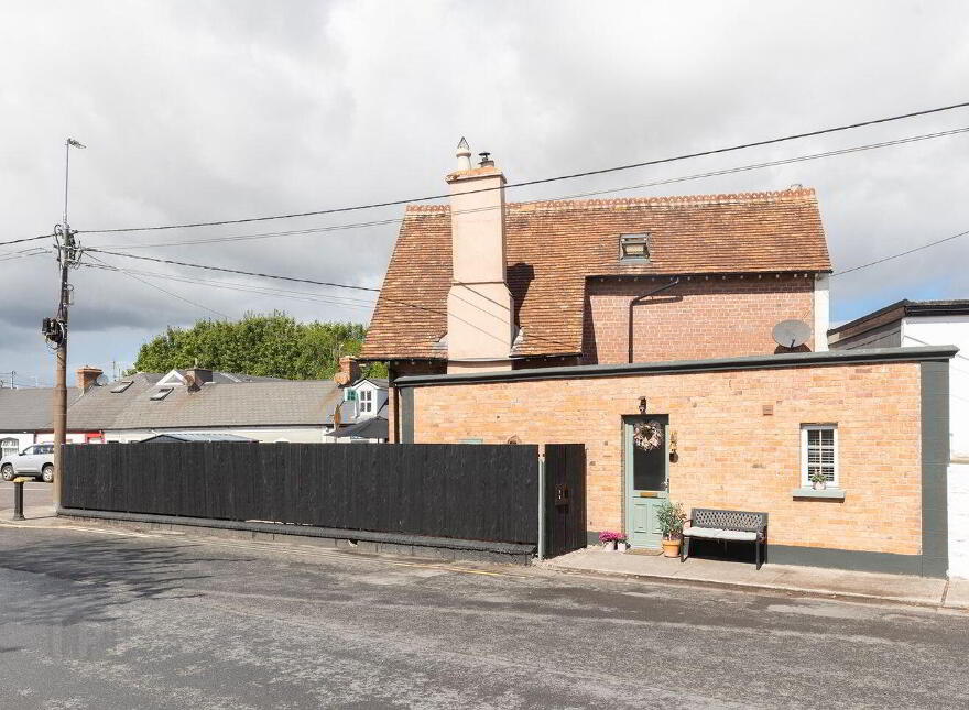 The Gables, New Cork Road, Midleton, P25A447