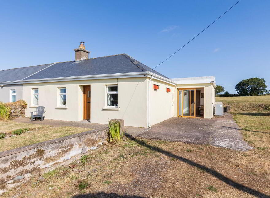 Ballycrenane, Coast Road, Garryvoe, P25N567