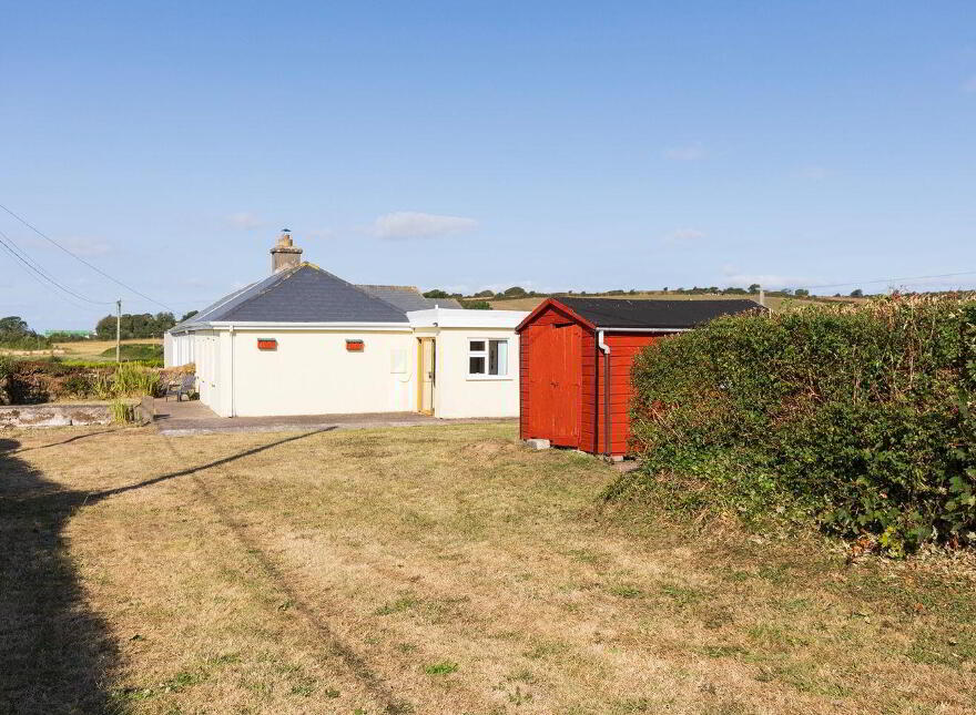 Ballycrenane, Coast Road, Garryvoe, P25N567