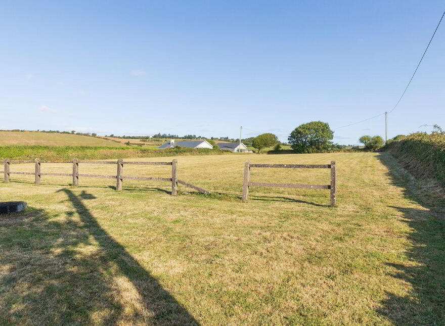 Ballycrenane, Coast Road, Garryvoe, P25N567