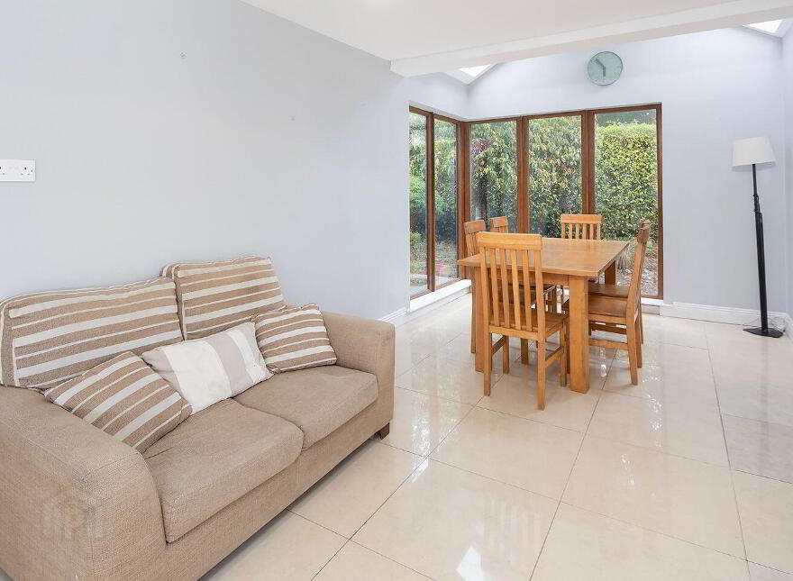 Mogeely Road, Castlemartyr, P25T027