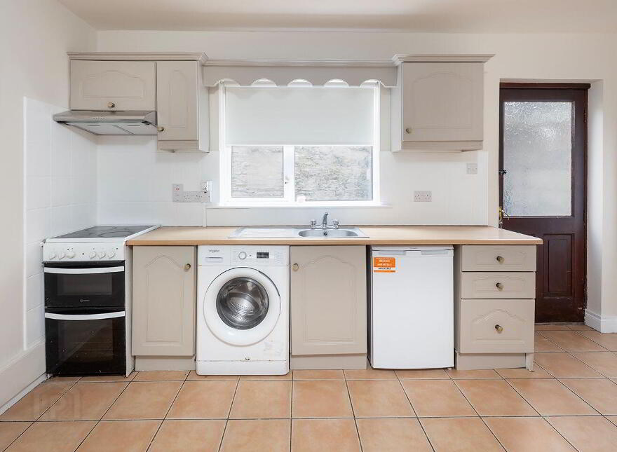 1 St. James' Terrace, Ballinacurra, Midleton, P25YV90