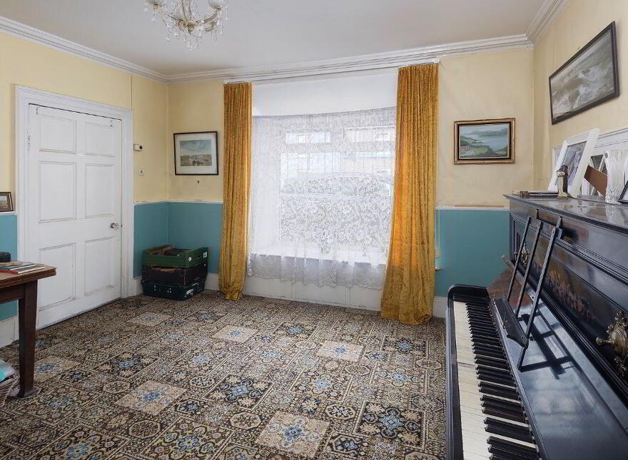 25 The Rock, St. Mary's Road, Midleton, P25Y732