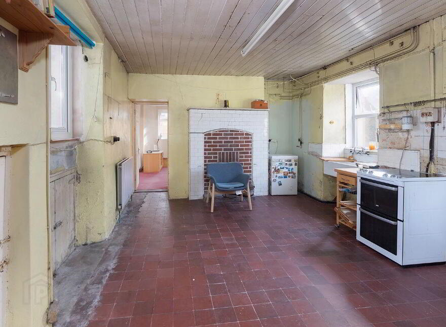 25 The Rock, St. Mary's Road, Midleton, P25Y732