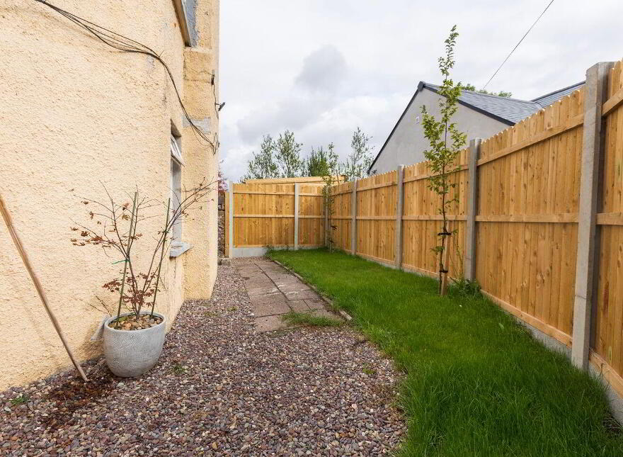 25 The Rock, St. Mary's Road, Midleton, P25Y732